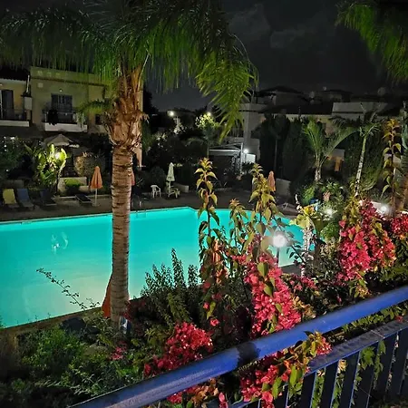 度假居 Town House Vacation